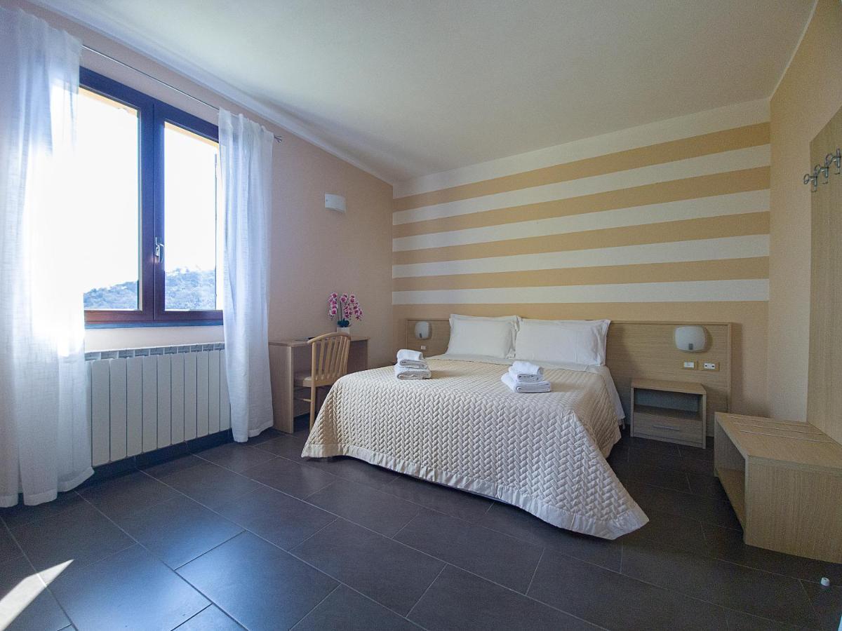 Agriturismo La Pietra 1 E La Pietra 2 La Spezia Exteriör bild